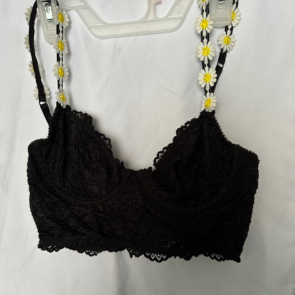 Out from Under, Black lace and mesh Bralette, size LG